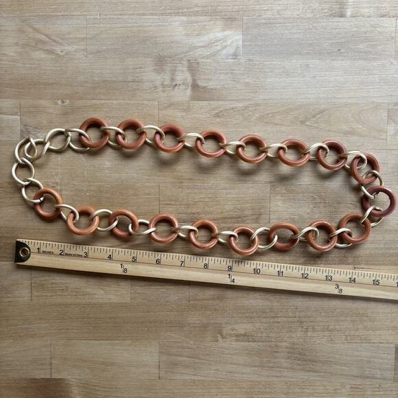 Vintage Boho 32” Wood Ring Chain Link Necklace Chunky Tan Natural Wood Neutral - Picture 6 of 6